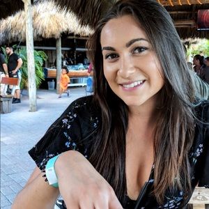 Meet your Posher, Sasha